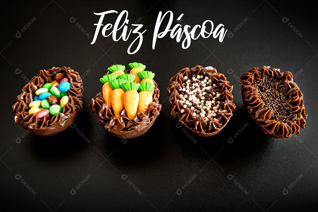 Ovos de páscoa cheios de brigadeiro em fundo preto, páscoa