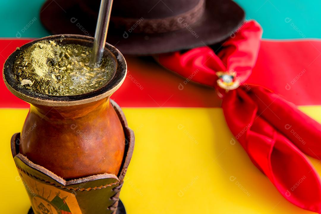 Semana tradicional no sul do Brasil. Semana Farroupilha dos Gaúchos. Erva Mate Tradicional Sul-Americana (chimarrão no Brasil)
