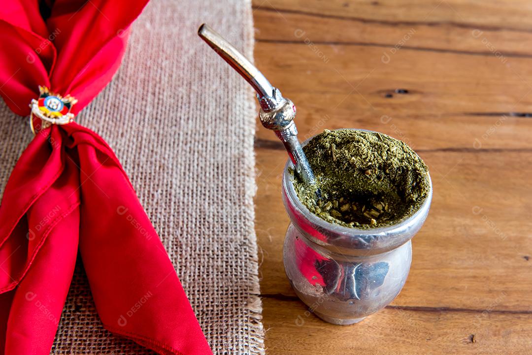 Semana tradicional no sul do Brasil. Semana Farroupilha dos Gaúchos. A tradicional erva-mate sul-americana (chimarrão no Brasil)