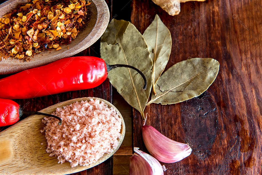 Diferentes temperos e especiarias para cozinhar