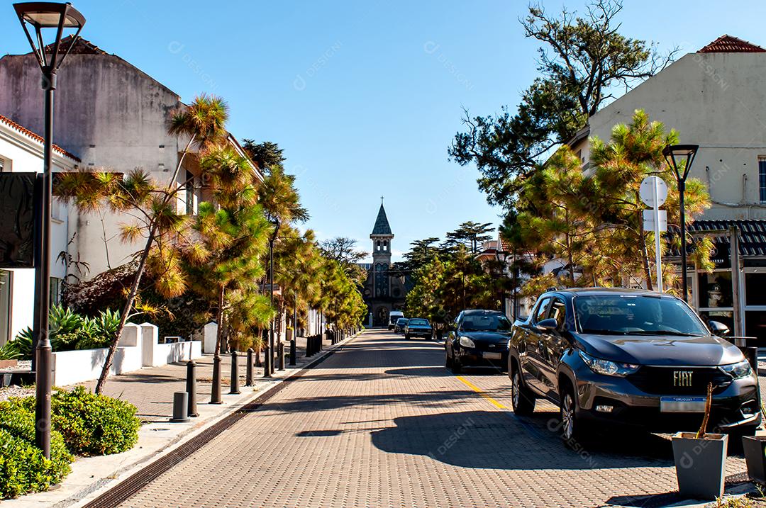 Bela rua atrás do Casino em Montevidéu Uruguai