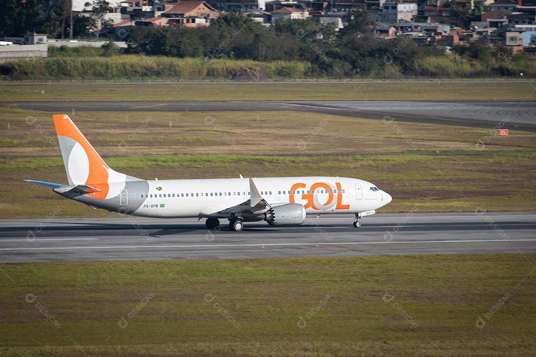 Airbus a320 GOL taxiando para decolar no GRU Airport, 30 de maio de 2022, São Paulo, Brasil.
