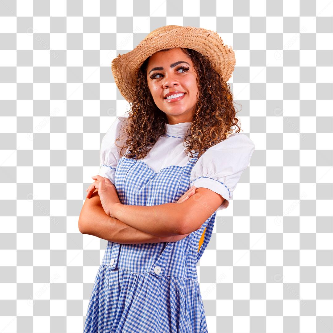 Mulher brasileira vestindo roupas típicas para a Festa Junina com braços cruzados