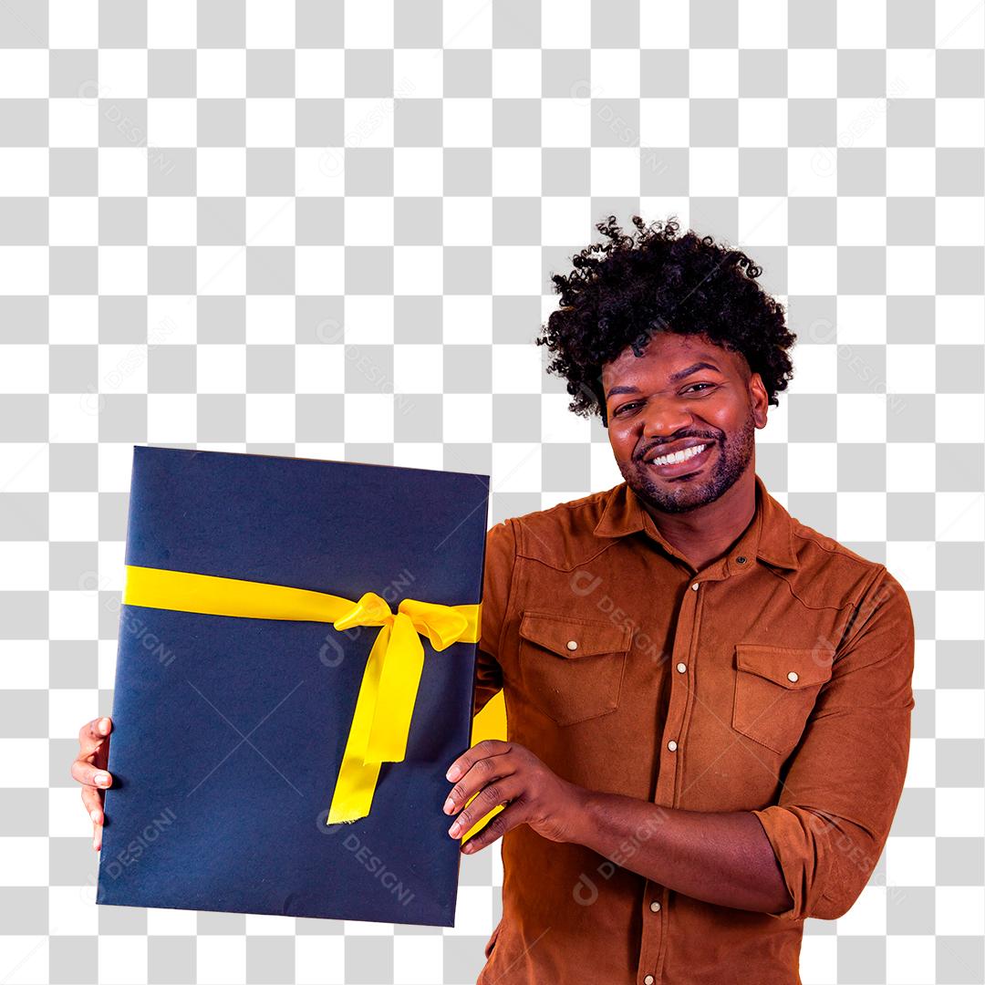 Jovem rapaz segurando presente para o dia dos namorados