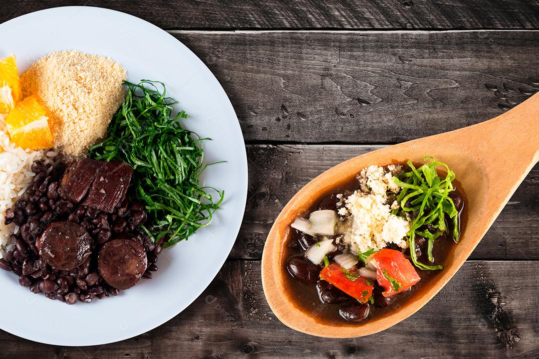 feijoada brasileira. Comida tradicional brasileira. vista do topo