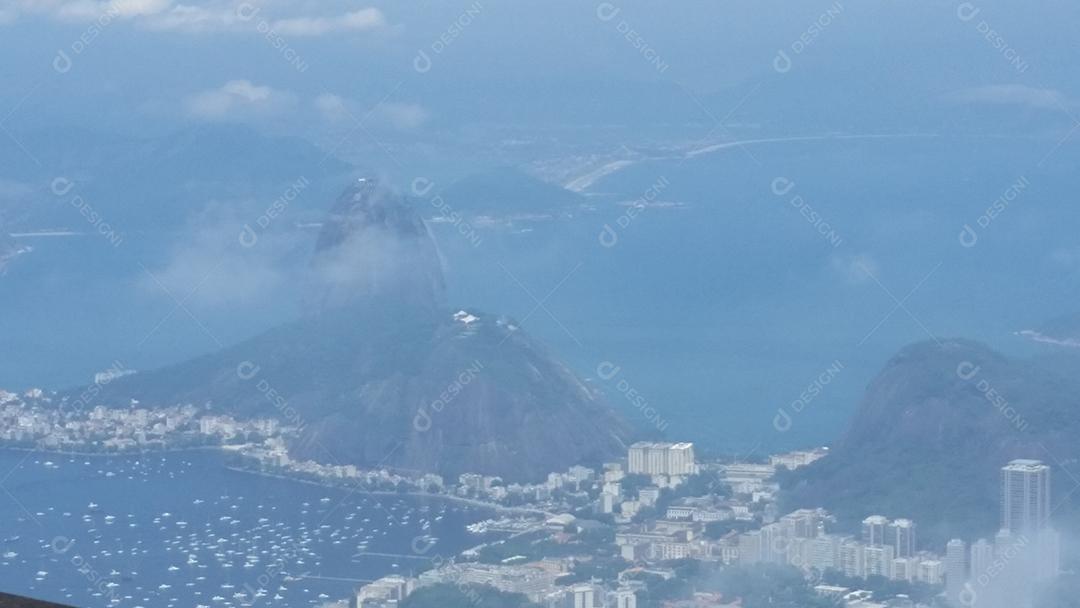 imagem aeria do pão de açuca RJ