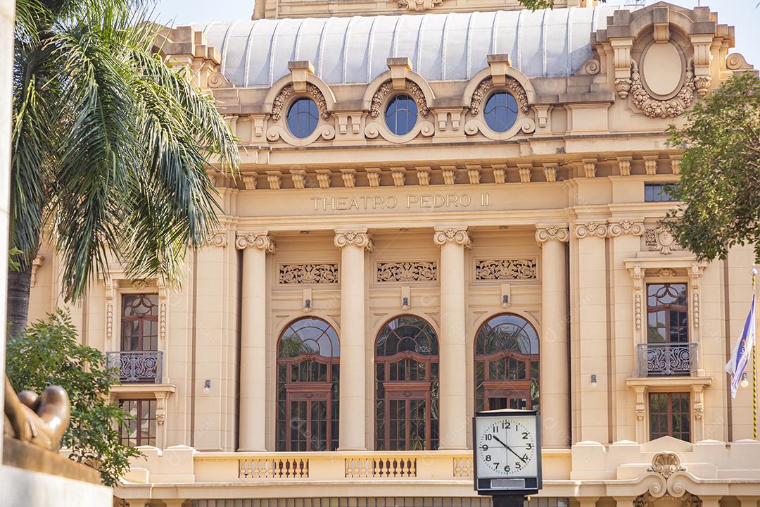 Teatro Pedro II O maior e mais antigo teatro da cidade