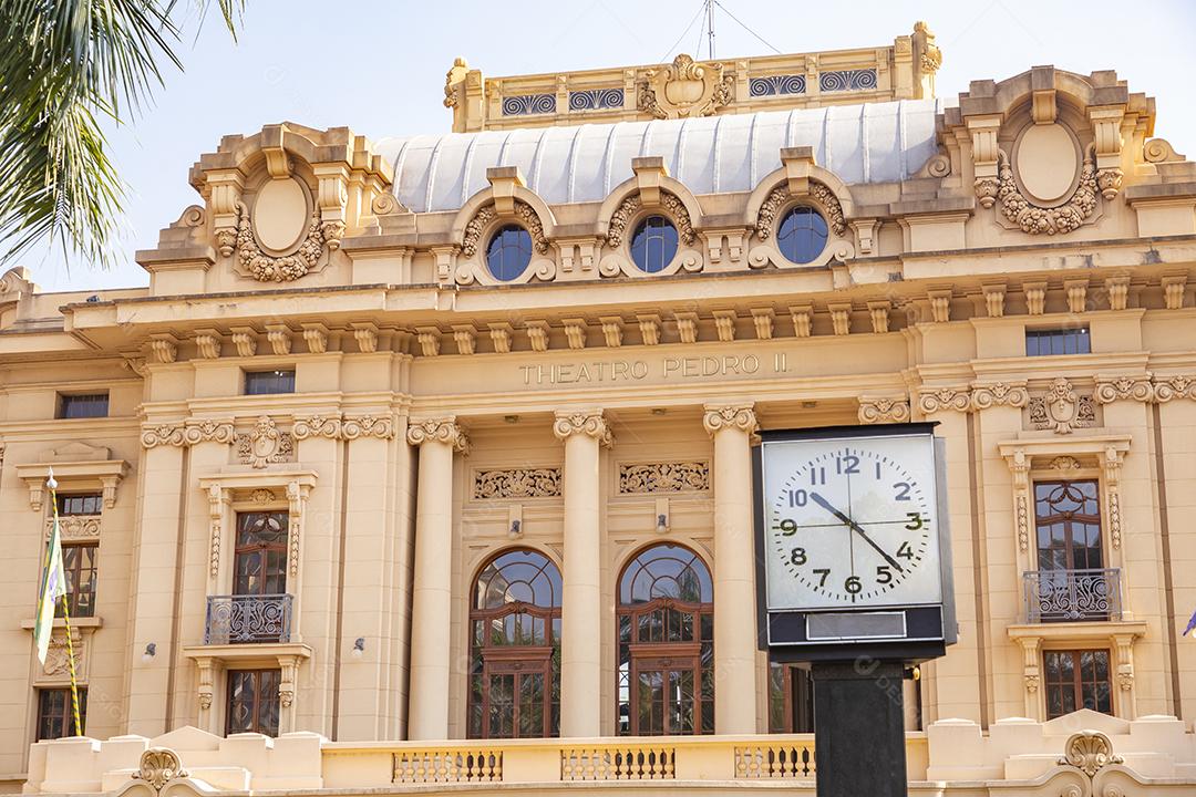 Teatro Pedro II O maior e mais antigo teatro da cidade