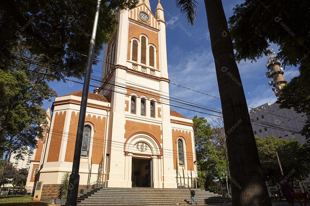 Catedral Metropolitana de Ribeirão Preto São Sebastião, localizada no centro de Ribeirão Preto, estado de São Paulo.