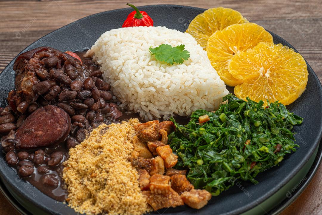 FEIJOADA: cozinha típica e tradicional brasileira, harmonizada