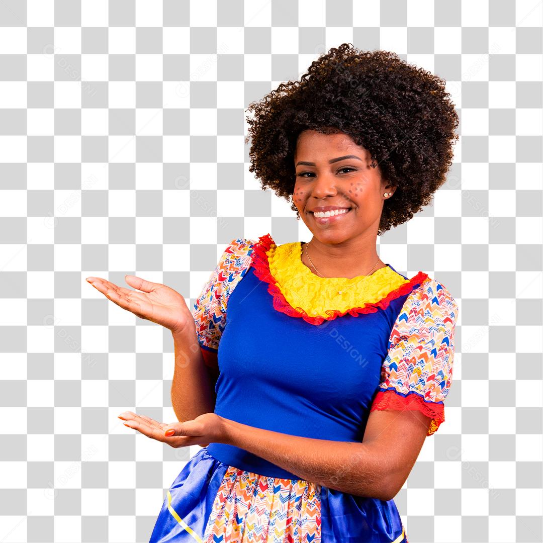 Linda mulher vestida com roupas típicas para uma Festa Junina