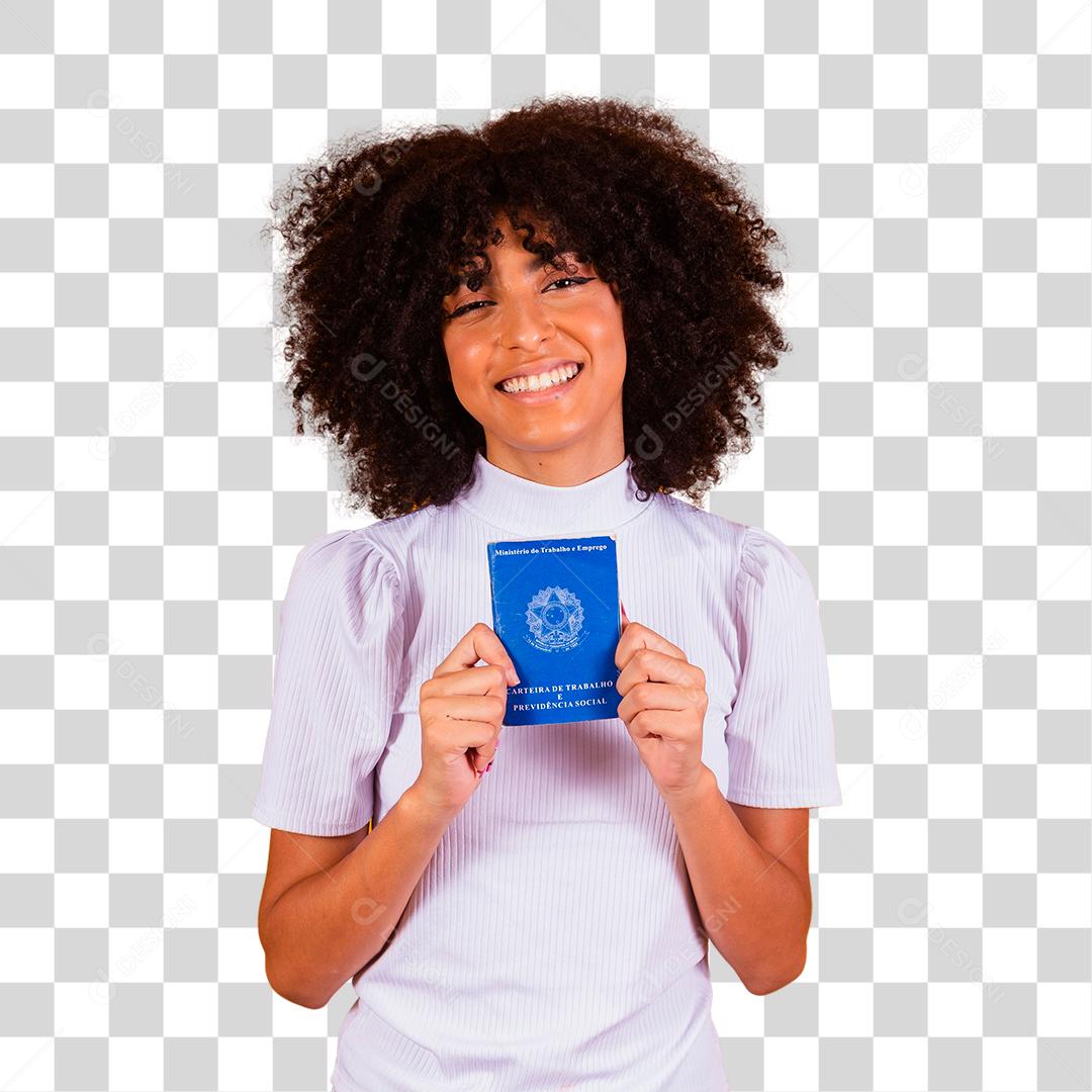 Jovem mulher afro segurando uma carteira de trabalho