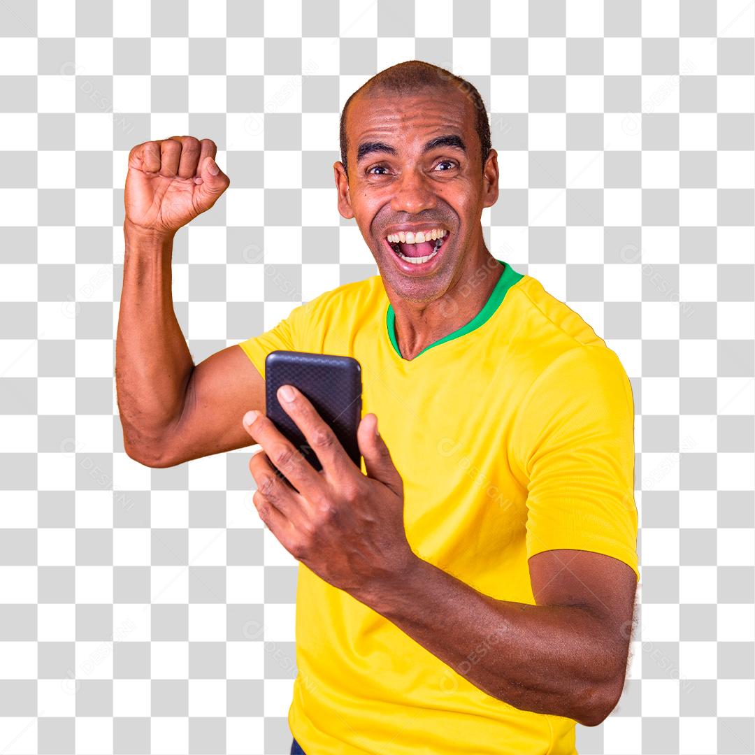 Torcedor brasileiro fica feliz durante o jogo