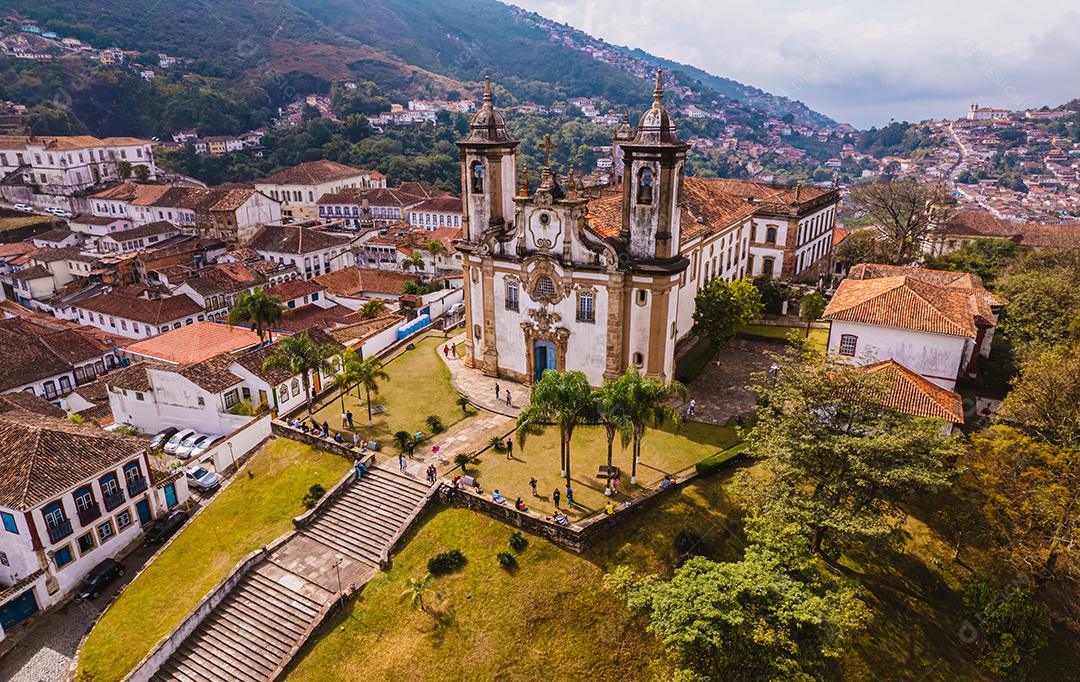 Ouro Preto, Minas Gerais, Brasil. Vista aérea de uma cidade histórica brasileira. Paisagem da cidade.