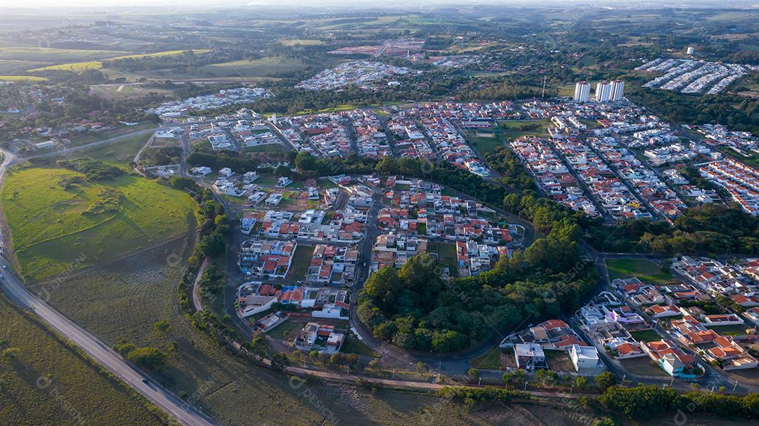 lindas casas modernas em condomínio fechado em Indaiatuba, São Paulo, Brasil. Casas residenciais. Vista aérea