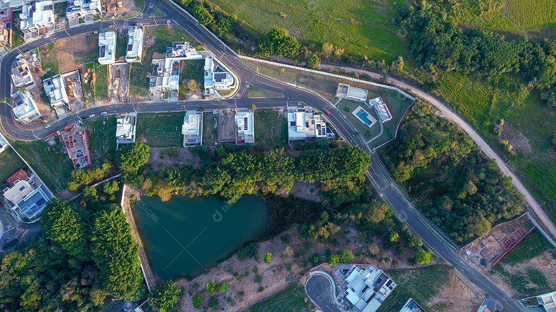 lindas casas modernas em condomínio fechado em Indaiatuba, São Paulo, Brasil. Casas residenciais. Vista aérea