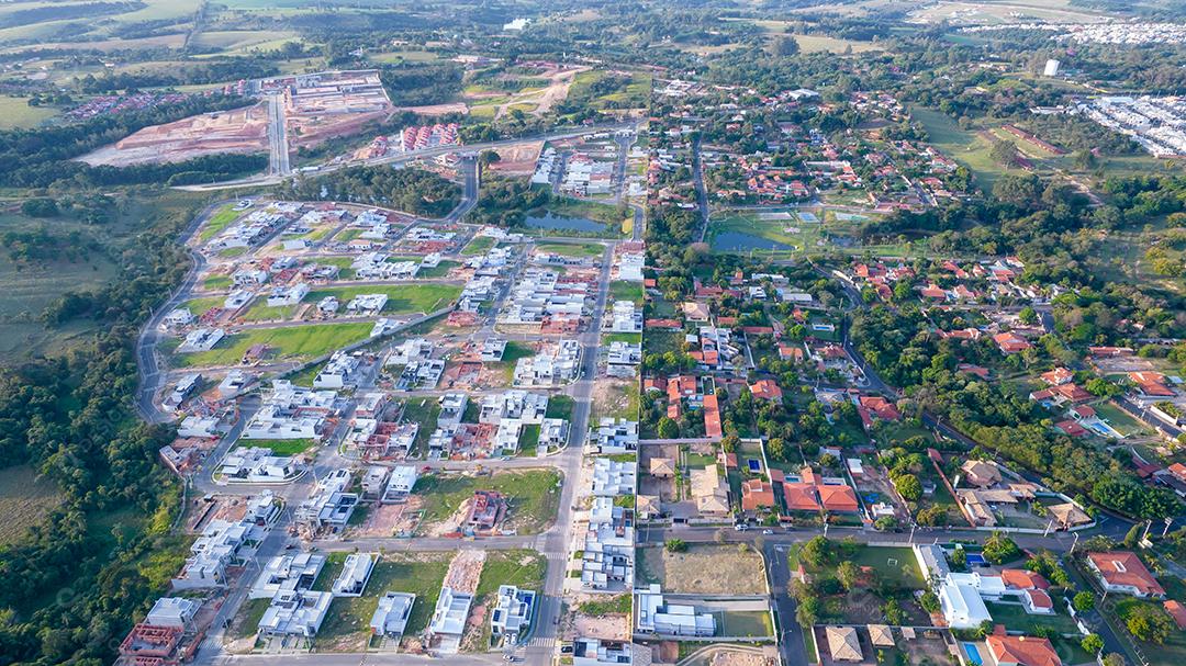lindas casas modernas em condomínio fechado em Indaiatuba, São Paulo, Brasil. Casas residenciais. Vista aérea