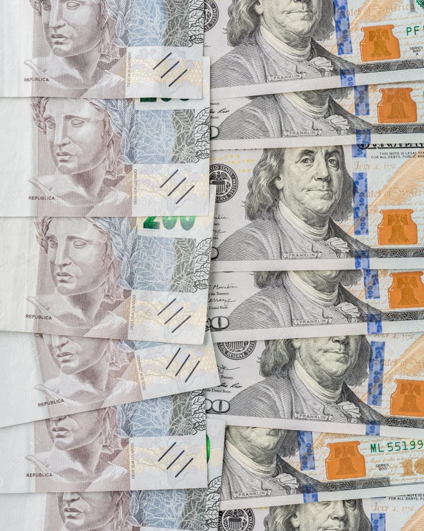 Notas de dinheiro dólares e reais