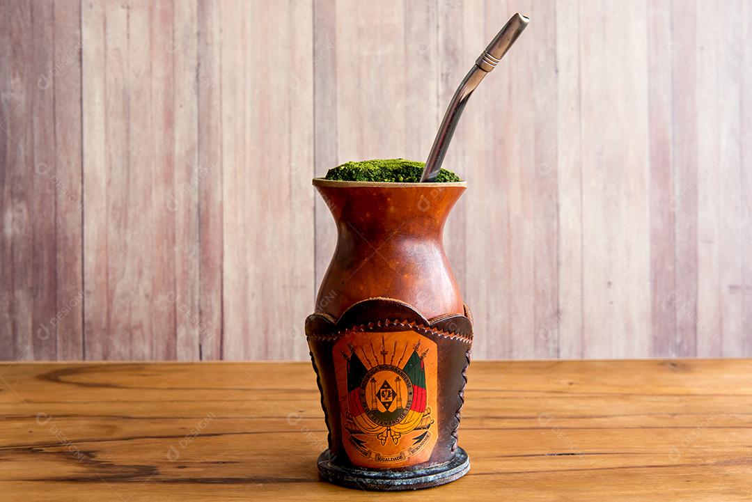 Tradicional Chimarrão Gaúcho, chá de erva-mate Símbolo do estado do Rio Grande do Sul