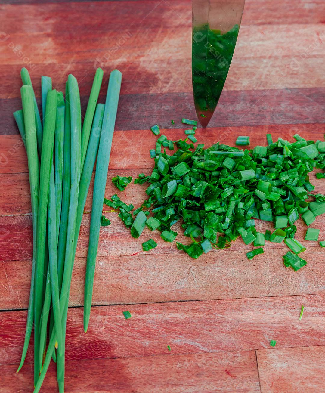 Faca tabua de madeira alecrim cheiro verde