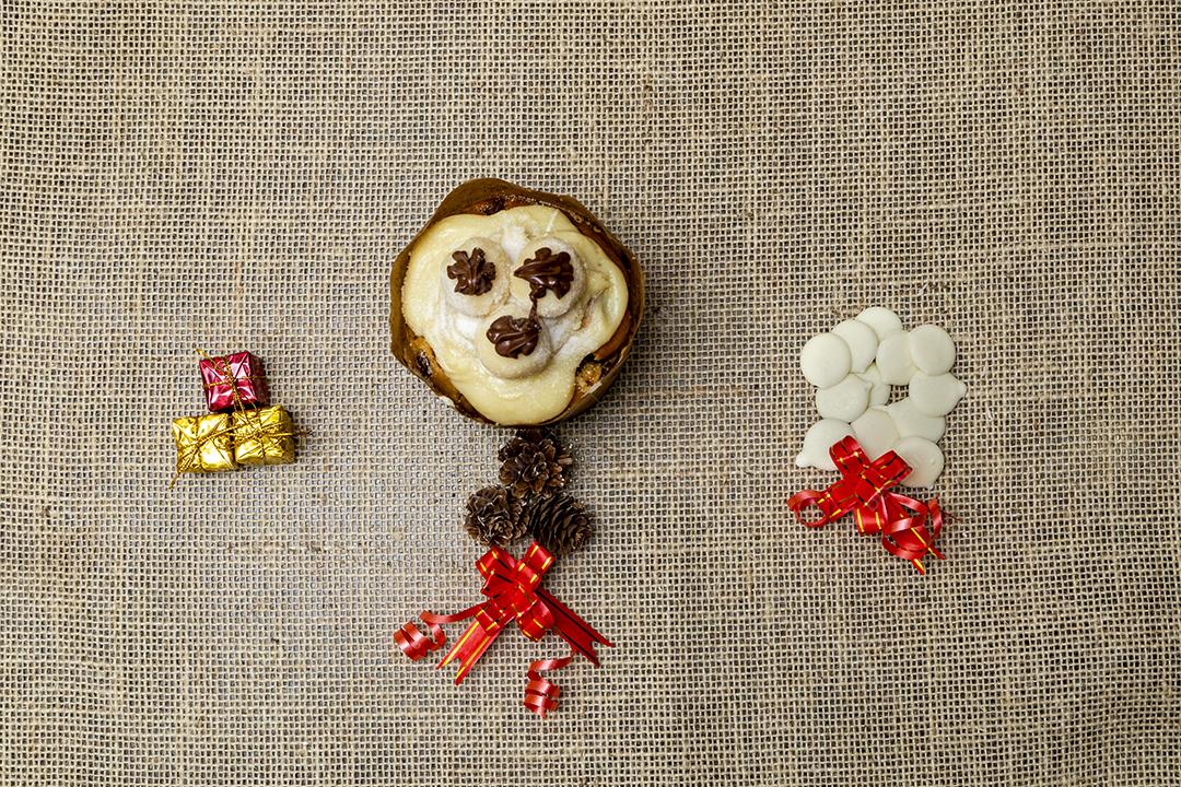 Comida amendoim gotas de chocolate coco ralado