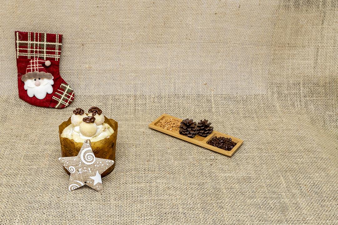 Comida bolo delicioso mesa chocotone