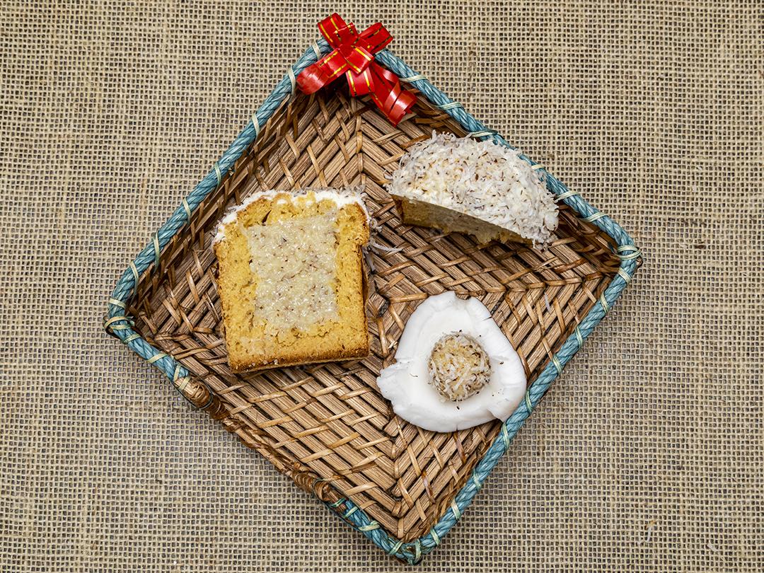 Comida amendoim gotas de chocolate coco ralado