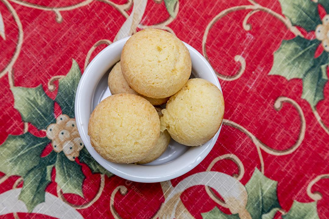 Comida Pão de queijo tigela branca