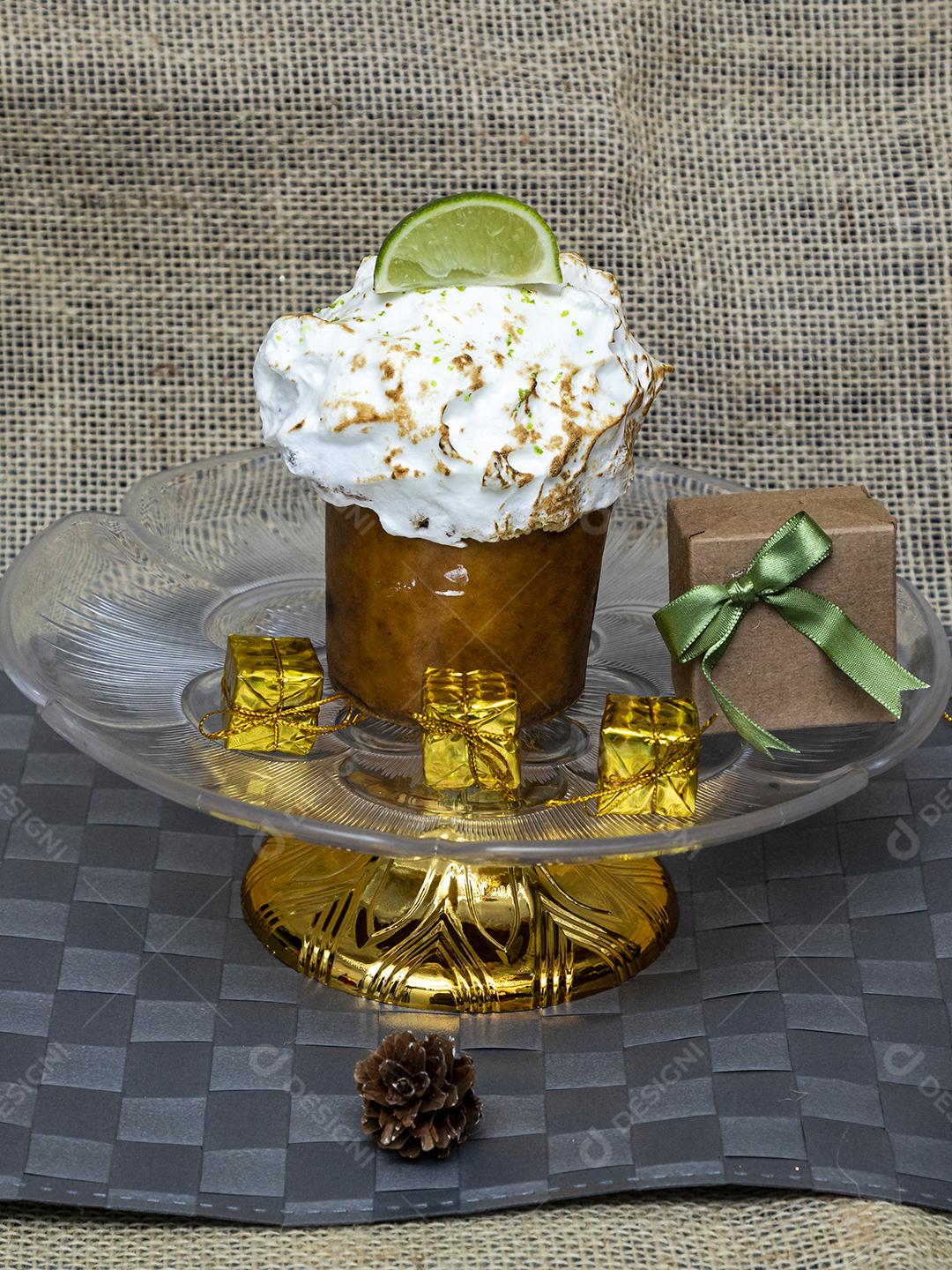 Comida torta de limão mesa prato de vidro