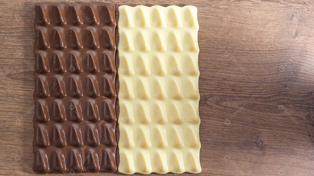 chocolate branco e chocolate ao leite ou chocolate amargo conceito bac