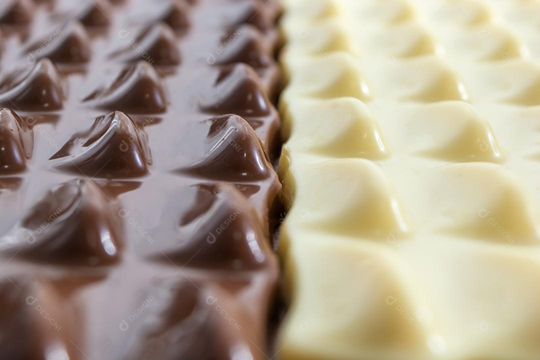 chocolate branco e chocolate ao leite ou chocolate amargo conceito bac
