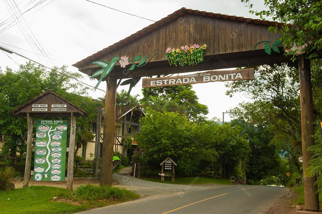 Entrada de Turismo rural de bonita