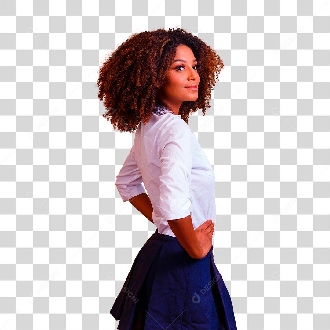 Linda garota com um penteado afro