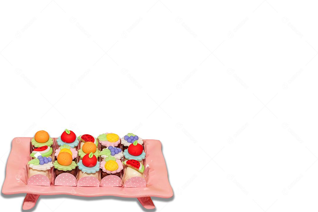 Doce sobre um fundo branco comida doces infantis
