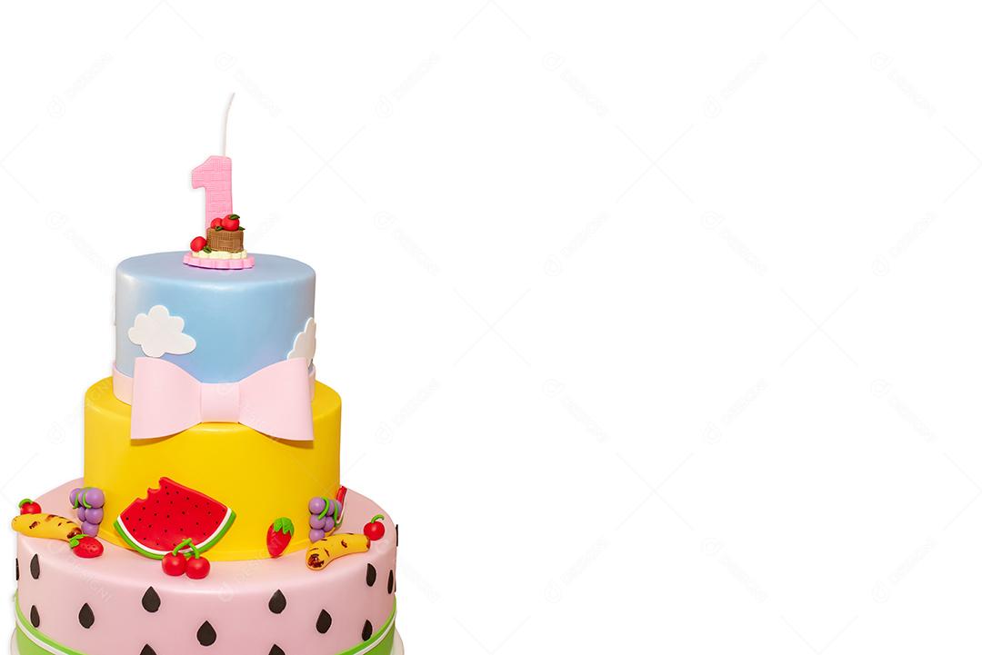 vela no primeiro bolo de aniversário.