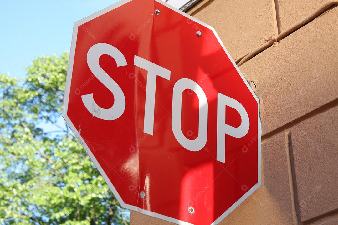 Placa de pare sinalização