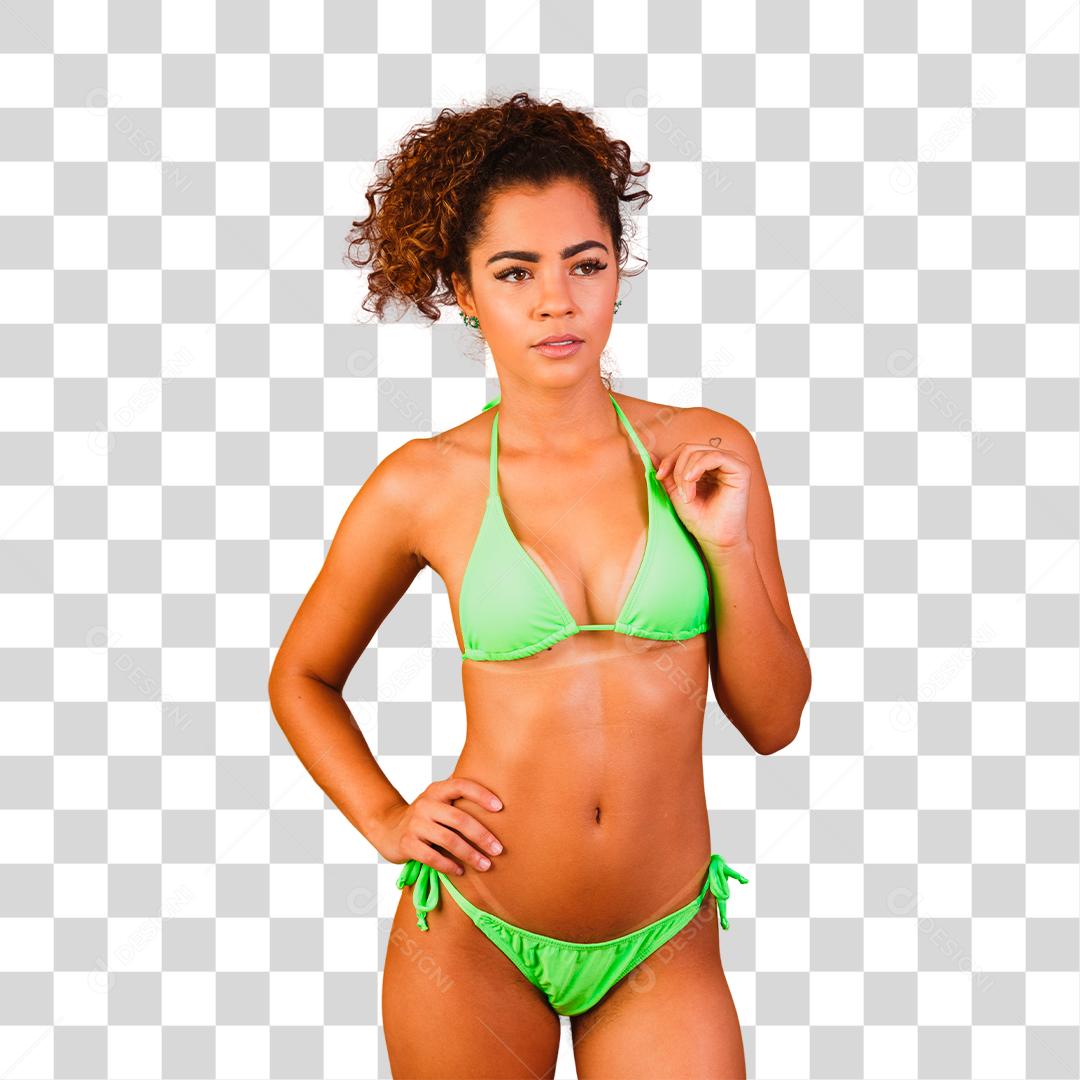 Mulher com roupa de praia biquíni verde