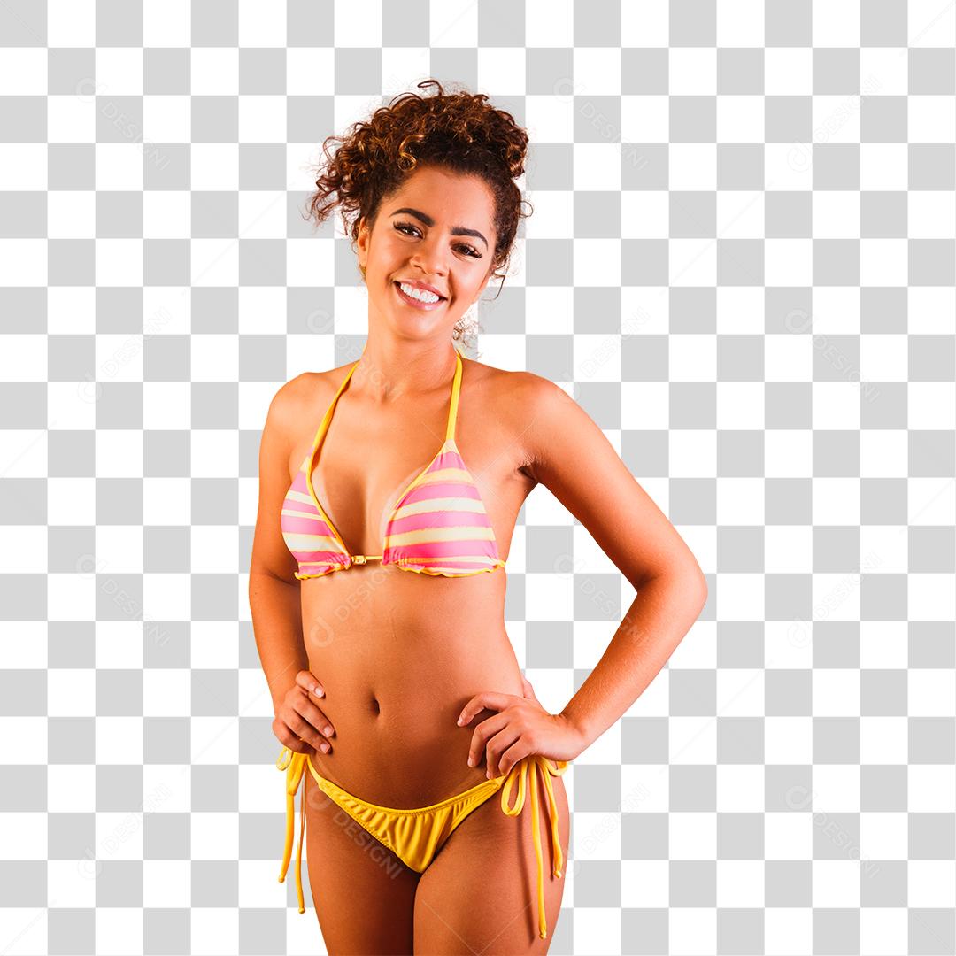 Mulher bonita com roupa de praia. Conceito de férias e verão