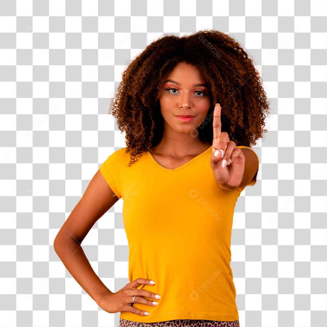 mulher afro não fazendo nenhum gesto com o dedo