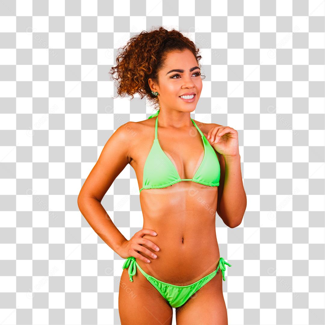 Mulher bonita com roupa de praia. Conceito de férias e verão