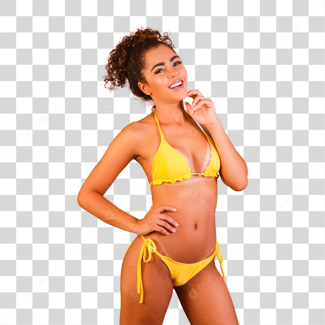 Mulher bonita com roupa de praia. Conceito de férias e verão