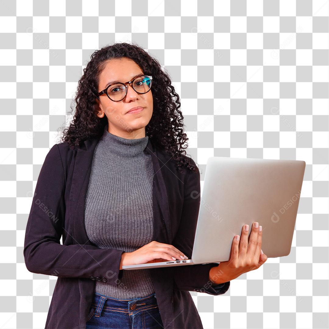 Mulher de negócios afro trabalhando online com computador portátil