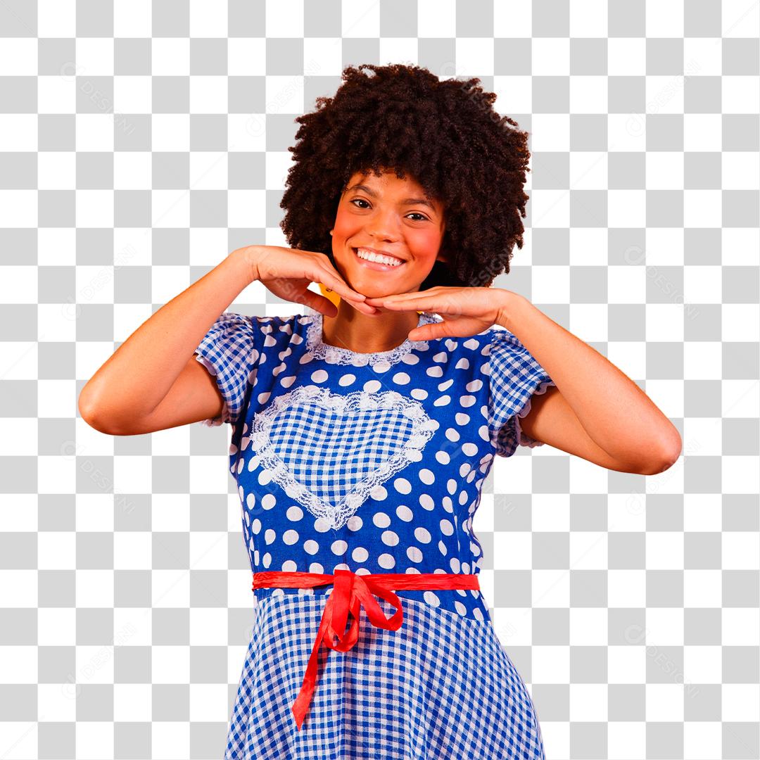 Mulher afro brasileira vestindo roupas típicas para a Festa Junina