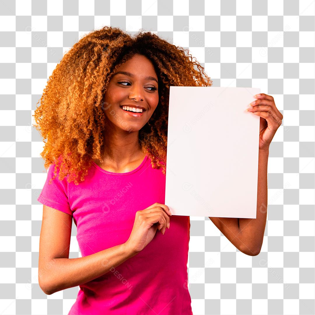 Mulher afro segurando Papel Branco