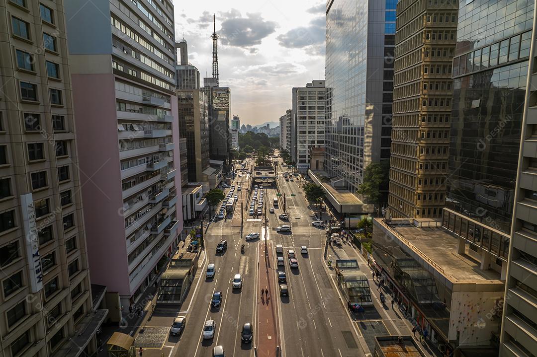 Vista aérea da Avenida Paulista (Avenida Paulista) na cidade de São Paulo, Brasil.