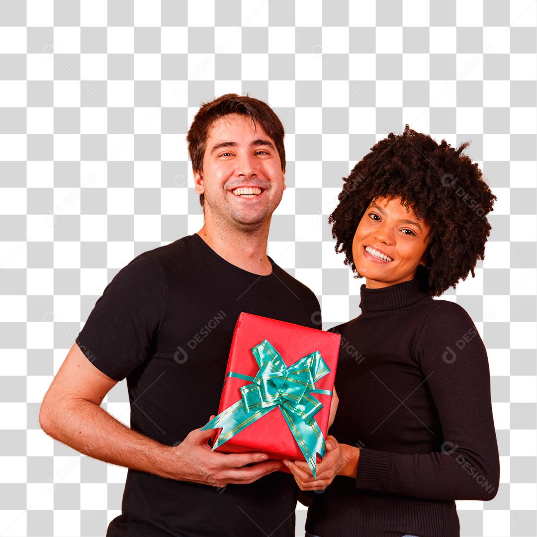 Lindo casal homem dando um presente para sua namorada