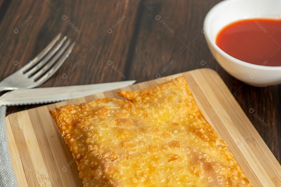 pastel de feira artesanal brasileiro