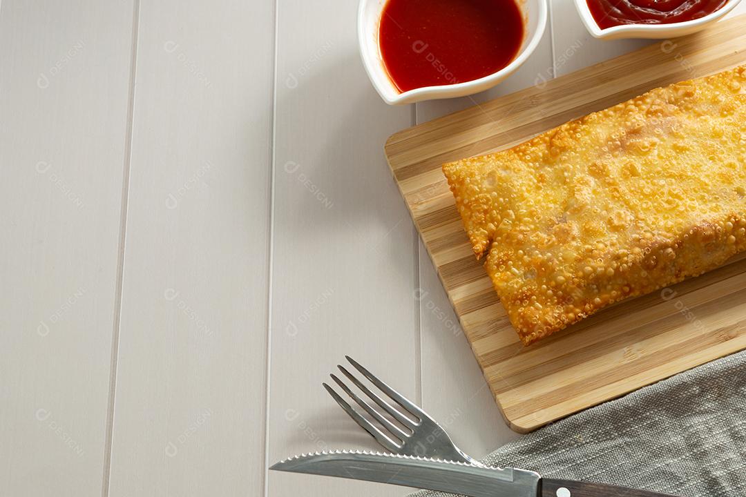 pastel de feira artesanal brasileiro