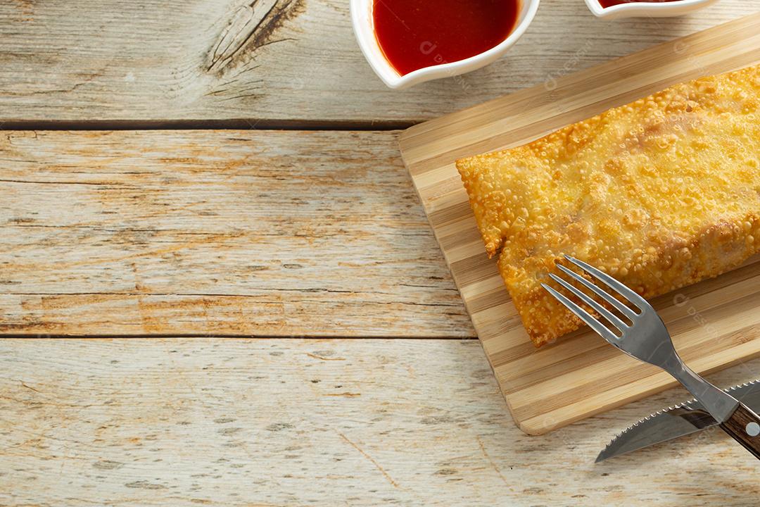 pastel de feira artesanal brasileiro