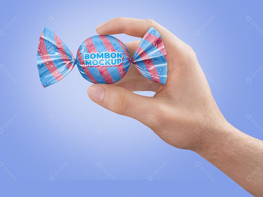 Mão Segurando Bombom Mockup PSD